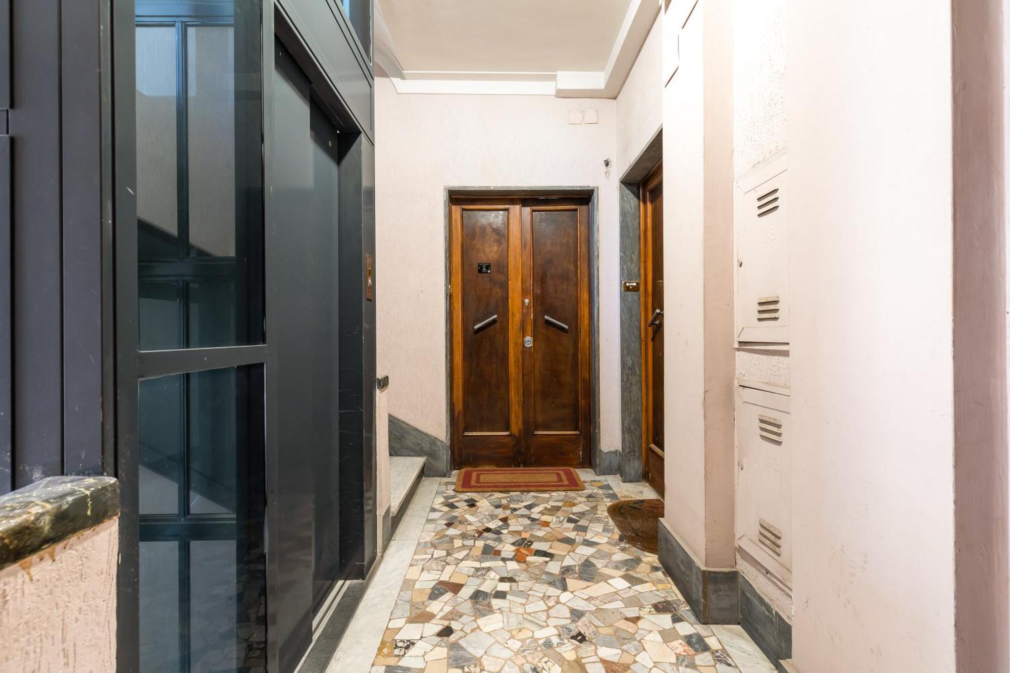 Cozy Apartment Gianicolense 3Bdr Рим Екстер'єр фото